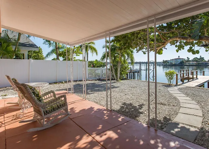 Coastal Escape - Indian Rocks * Clearwater Beach